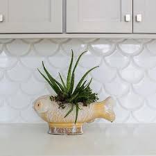White square tile kitchen splashbacks nzone fishhawk. Fish Scale Tile Backsplash Design Ideas