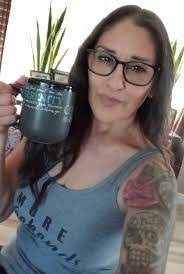 Melody Roper's Instagram, Twitter & Facebook