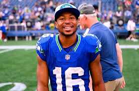 Coach Mike Macdonald's ode to 'awesome' Tyler Lockett: Captain for  Seahawks' season finale