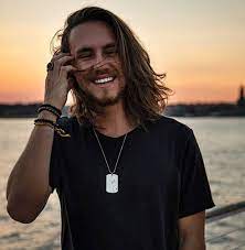 Listen to vitor kley | soundcloud is an audio platform that lets you listen to what you love and share the sounds you stream tracks and playlists from vitor kley on your desktop or mobile device. Vitor Kley Musik Videos Statistiken Und Fotos Last Fm