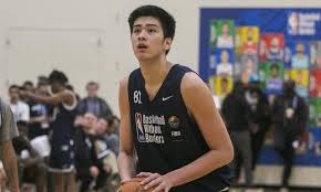 Qui sotto loc avvlocuzione avverbiale: Watch Kai Sotto Featured In Bleacher Report Video
