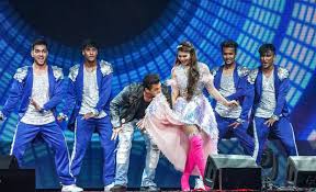 Watch Salman Khan And Jacqueline Fernandez Recreate Jumme Ki Raat On Dabangg Reloaded Tour Bollywood News Bollywood Hungama What were salman khan and jacqueline fernandez doing together in dubai? salman khan and jacqueline fernandez