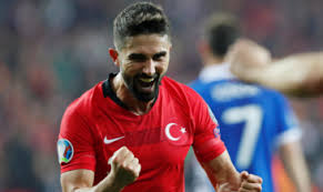 Iddialara göre aziz yıldırım'a beni sevmediğinizi biliyorum, ben de sizi sevmiyorum. Hasan Ali Kaldirim Kimdir Nereli Kac Yasinda Kariyeri Fotomac