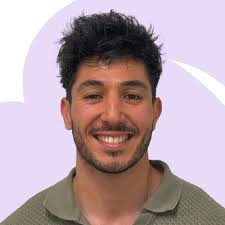 Une bonne nouvelle avant le départ en vacances ? 🌴🍹🍹 J'ai le plaisir de  vous annoncer mon évolution sur le poste de Manager du pôle customer  success coach chez Artur'​In Un grand