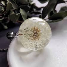 strashnyj son epoksidchika prisnilos chto uzhe konec iyunya oduvanchiki pochti otcveli a ya ni odin ne zasushila otchyotlivo pomnyu kak pearls jewelry earrings