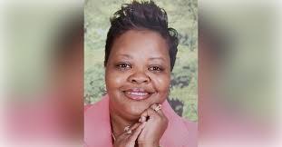 Sonja Davis's Instagram, Twitter & Facebook