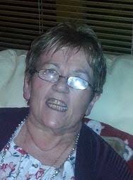 Catherine Looney's Instagram, Twitter & Facebook