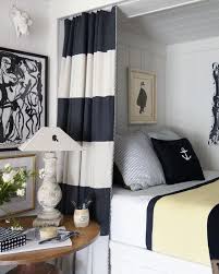 Kleine zitmeubelen kunnen net een kleine ruimte benadrukken en een grote sofa kan net gezellig ogen. Kleine Slaapkamer Interieur Inrichting Net