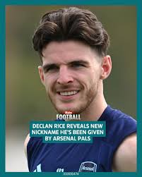 Wayne Rooney slams Man City's 'strange'...