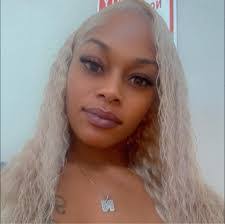 Shay Mays's Instagram, Twitter & Facebook