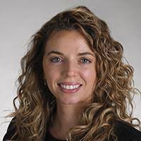 Elizabeth Riley's Instagram, Twitter & Facebook