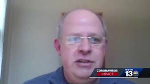 Persistency pays off man signing mom up COVID-19 vaccine