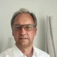 Robert Eichner's Instagram, Twitter & Facebook