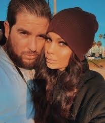 Fernando Bailey's Instagram, Twitter & Facebook