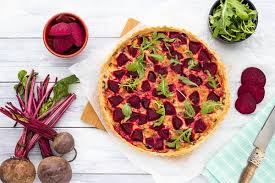 Die quiche lorraine ist ein klassiker in der französischen küche. Tarte Betterave Et Chevre A Beetroot Tart French Appetiser