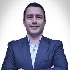 Smooth Transition to Regional Director: Retail Career Tips