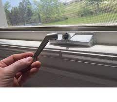 This white operator cover and handle will replace an existing cover and handle of an anderson 400 series casement windows made between 1978 and 1995. Upgrading Basic Window Cranks To Nesting Cranks House Of Hepworths