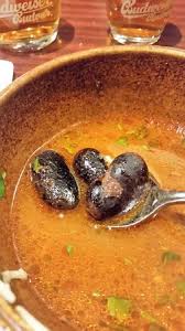 Questa zuppa rustica apporta notevoli quantitativi di proteine di origine vegetale, rese più biodisponibili dalla presenza del pane, vitamine, sali minerali e cellulosa. Particolare Dei Fagioli Nella Zuppa Del Contadino Picture Of Original Slovak Restaurant Bratislava Tripadvisor