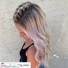 Your main beauty goals should be looking attractive, following latest trends and finding. Hairstyles For Medium Hair For Teens Shoulder Length Hairstyles For Teens