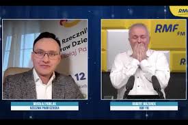 Ligęska otrzymywał ograniczone racje żywnościowe, pozbawiony został dostępu do leków i podstawowych środków higienicznych, ale to nie wszystko. Robert Mazurek Kontra Mikolaj Pawlak Wystarczyl Jeden Telefon