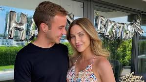 Word lid van facebook om met jelle van gorkom en anderen in contact te komen. Ann Kathrin Gotze De Vriendin En Vrouw Van Mario Gotze Spelersvrouw Nl