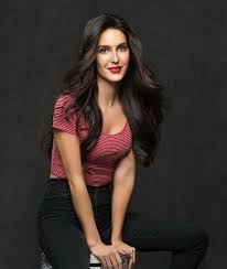 Isabel Kaif Sister Of Katrina Kaif Hot Actresses Bollywood Girls Bollywood Actress