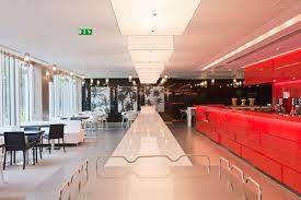 Une Cafeteria Tres Design Bar Salon Cafeteria Design