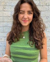 Emma Thorburn's Instagram, Twitter & Facebook