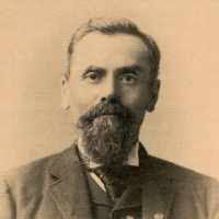 Maria Kellogg's Instagram, Twitter & Facebook