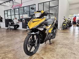 Always ride safe & wear your gear| follow us for more @moto_wetness helmet: 2018 Yamaha Y15zr Y 15 Ysuku Honda Rs150 Benelli Rfs 150 Motorbikes On Carousell