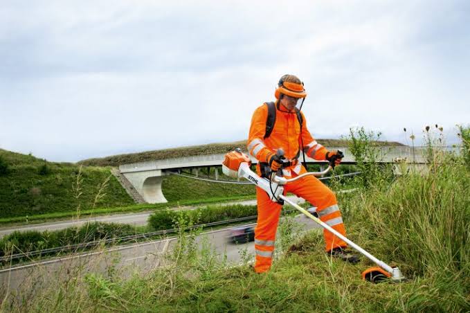 STIHL FS 361 C-EM Benzin-Freischneider mit Ergostart und M-Tronic