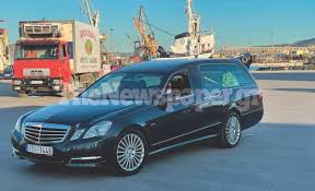 .κάρολαϊν που έπεσε νεκρή στο σπίτι της στα γλυκά νερά από τα χέρια αδίστακτων κακοποιών. Mmqlnkoeoevgvm