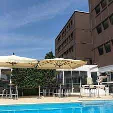 The only hotel with an outdoor swimming pool in central parma, best western plus hotel farnese is 1.2 km from palazzo della pilotta and 3 km from parma cathedral. Best Western Plus Hotel Farnese Pool Pictures Reviews Tripadvisor