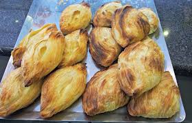 These are cooked slowly with fresh tomatoes, parsley and garlic to create. Must Try Maltese Foods Drinks Intercontinental Malta Intercontinental Malta