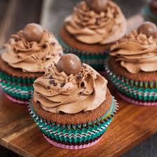 Recette Cupcakes Au Caramel Au Beurre Sale Recette Dessert Recette Cake Sucre Gateaux Et Desserts
