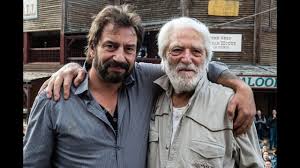 After receiving his doctorate in law, winning several medals as a swimmer. Offizielles Bud Spencer Terence Hill Fantreffen Und Festival 2018 Im Buggy Center Drebkau