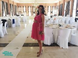 Alimentando a un feto, su cuerpo se ha transformado para ese propósito. Look De Boda Premama Con Bombo De 8 Meses Una Madre Molona