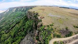 Grand Mesa S History Stretches Back Millions Of Years Mesa Spanish For Table And Named By The Early Spanish Explorers Of The Region Ar In 2020 World Mesa Grands