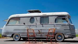Die besten modelle von knaus. Oldtimer Mikafa Campingbus Von 1955 Mit Porsche Motor Auto Motor Und Sport