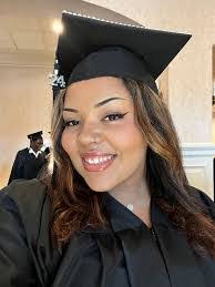 Kayla Gore's Instagram, Twitter & Facebook