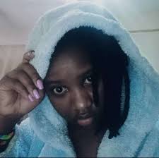 Amesema if Kenyan men were generous, warembo wangeenda mbali! Curvy  TikToker Njoki Murira recalled how her black American ex once sent her KSh  380,000 after the bank temporarily froze her loaded account. "