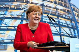 November 2005 bundeskanzlerin der bundesrepublik deutschland. Zdf Packt Aus So Streng Sind Die Vorschriften Von Bundeskanzlerin Angela Merkel