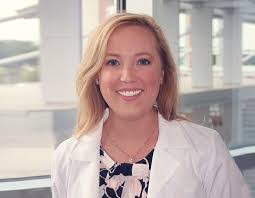 Renee Cowan's Instagram, Twitter & Facebook