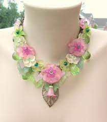 Swarovski Spring Statement Hibiscus Flower Bridal By Shambleramble 120 00 Lucite Flower Earrings Leaf Jewelry Jewelry Patterns