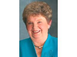 Lynn Sievers's Instagram, Twitter & Facebook