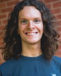 🧽 Rounding out our aquatic cast is our Fish Foley Artist, AFDA vet Jimmy!  The Fish Foley Artist makes the show truly come alive by creating sounds  that capture the wonder and