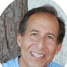 Border inspectors worked with human traffickers and received thousands of  dollars for each car they waved through.