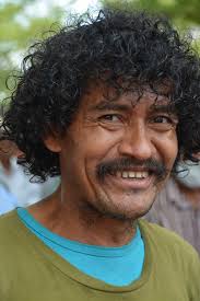 Bailando olvidamos las penas”. Conoce a los bailarines más populares del  Parque Libertad