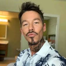 David Bromstad family This is going to be my last post if I don't get a  𝙃𝙞💔☹️😭 I promise