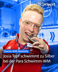 ⚠️ Achtung, Gänsehaut! Beim Regionalligaspiel @spvgg.hankofen gegen den  @fcbayerncampus liefert Hankhofen-Keeper Sebastian Maier eine epische  Ansprache, um seine Mannschaft zu motivieren. Am Ende siegen sie 2:0 gegen  den FC Bayern II. 📺